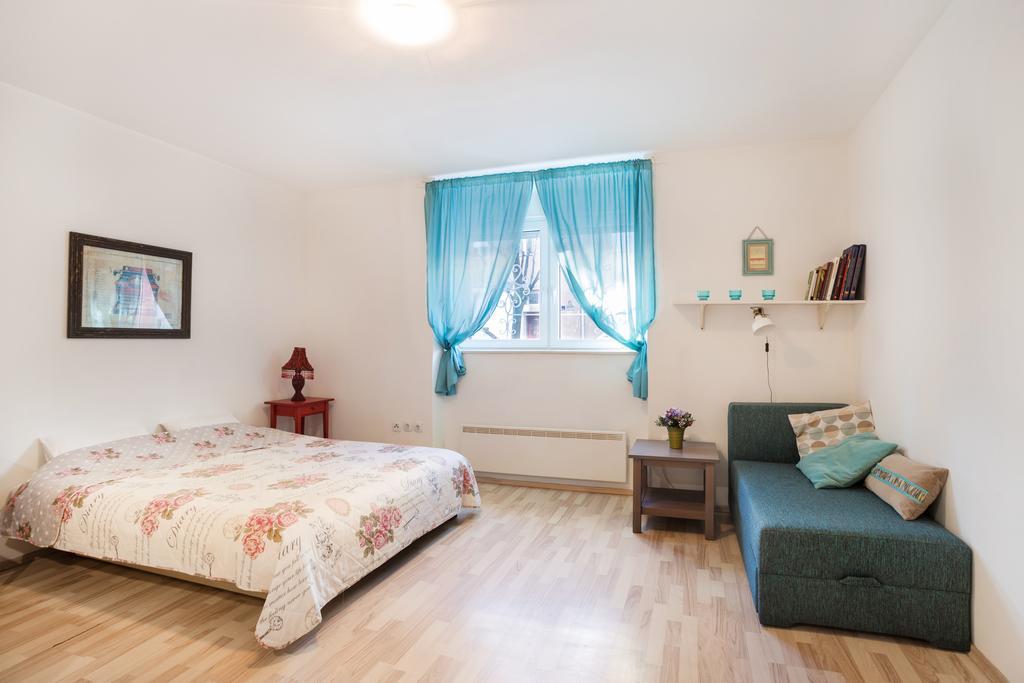 Apartment Roza 자그레브 외부 사진